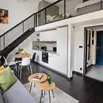 Loft Spacious Apartments In Prague
