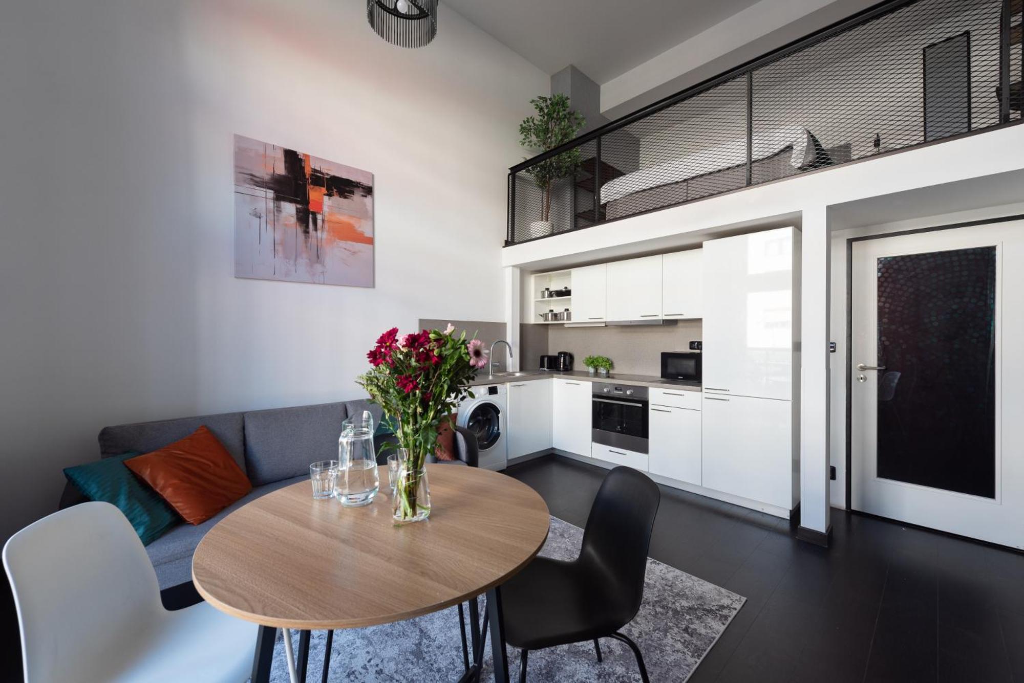 Loft Spacious In Apartment Prag